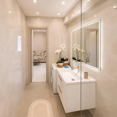 Agora Luxury 3 Апартаменты Лоутраки