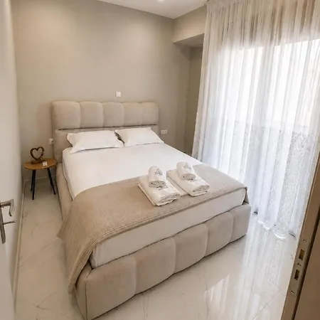 Апартаменты Agora Luxury 3 *