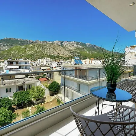 Agora Luxury 3 *